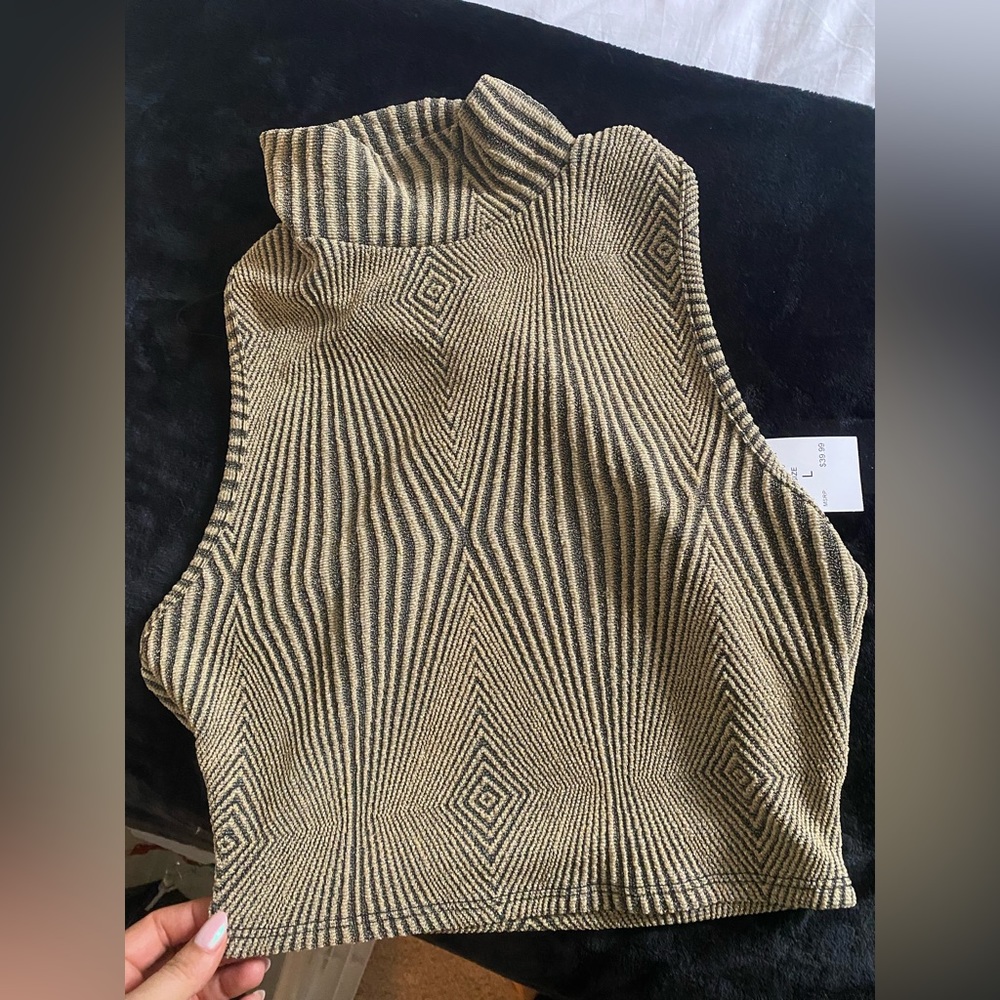 Fashion nova mock neck sleeveless crop top